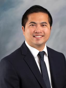 Profile photo of Dr. Howard Guan
