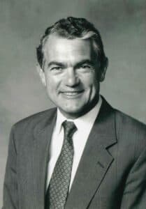 Profile photo of Dr. William Holt