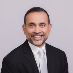 Profile photo of Dr. Stephen Desouza