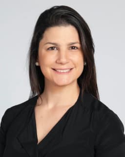 Profile photo of Dr. Claudia Perez Straziota