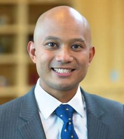Profile photo of Dr. Lorenzo Cervantes