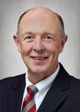 Profile photo of Dr. Raymond Magauran