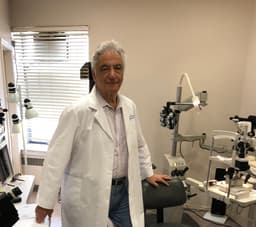 Profile photo of Dr. Izak Herschitz