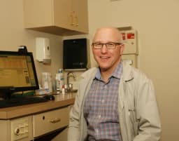 Profile photo of Dr. Noel Saks