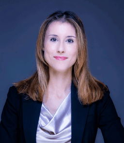 Profile photo of Dr. Elizabeth Roll