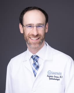 Profile photo of Dr. Benjamin Strauss