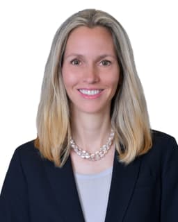 Profile photo of Dr. Stefanie Knapp